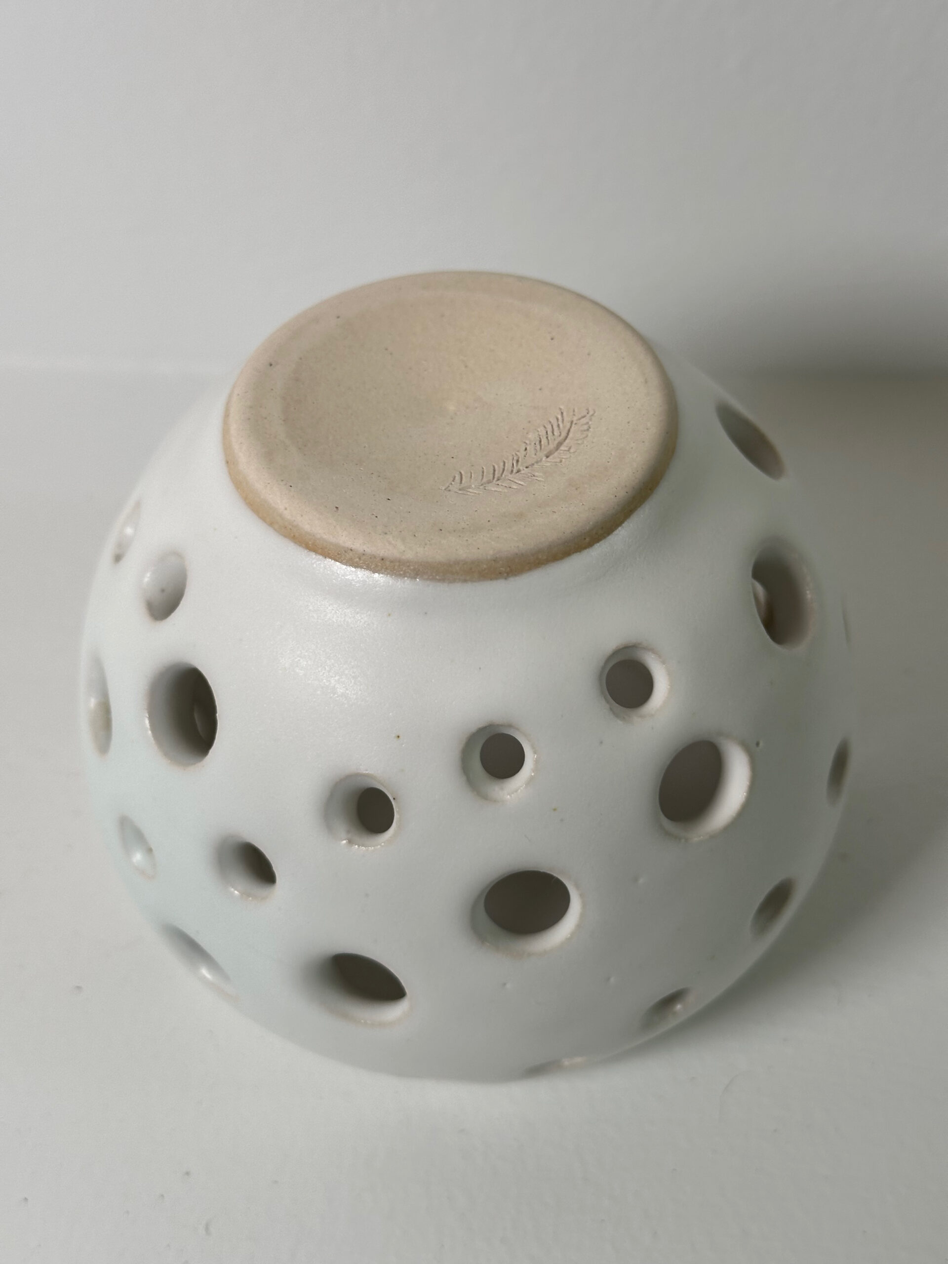 Draycott Stoneware Candle Holder - Image 4