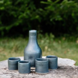 Stoneware Sake Bottle with 4 Cups
